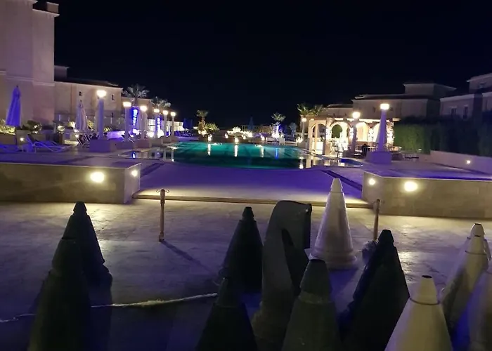 Aparthotel Selena Bay Resort With Private Beach Next To El Gouna