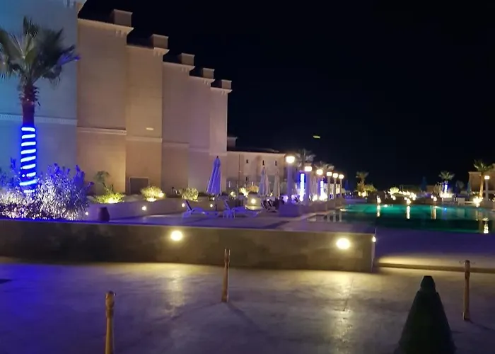 Selena Bay Resort With Private Beach Next To El Gouna Hurghada