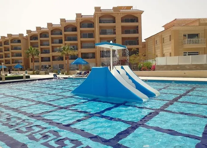 Aparthotel Selena Bay Resort With Private Beach Next To El Gouna